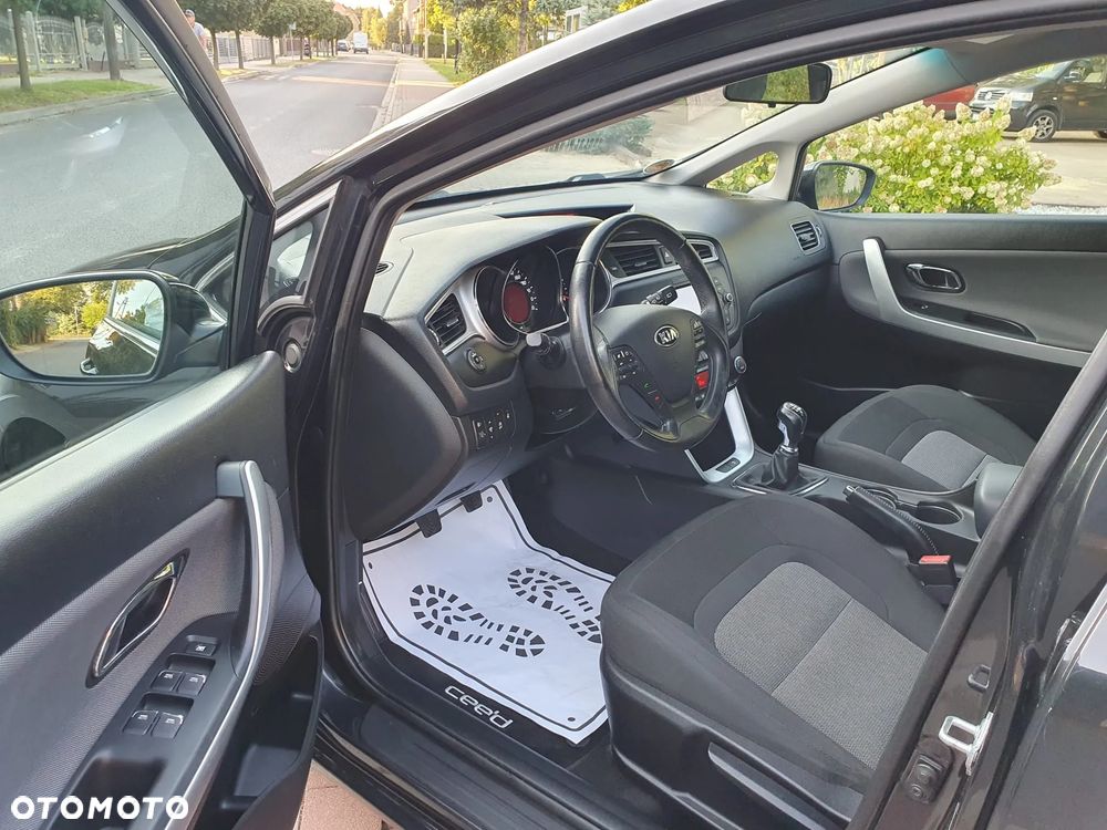 Kia Ceed 1.4 Vision - 11