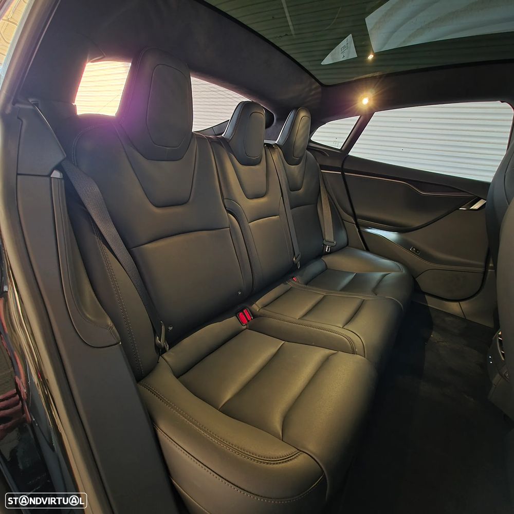 Tesla Model S 100D - 27