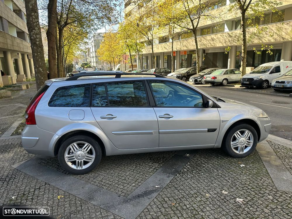 Renault Mégane Break 1.5 dCi Dynamique - 9