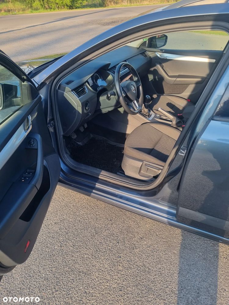 Skoda Octavia 1.5 TSI ACT Active - 11