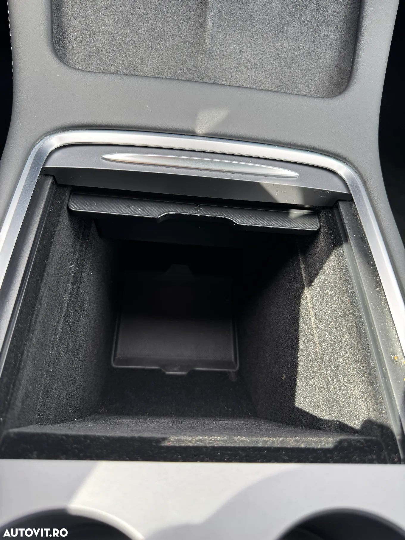 Tesla Model 3 Long Range - 23