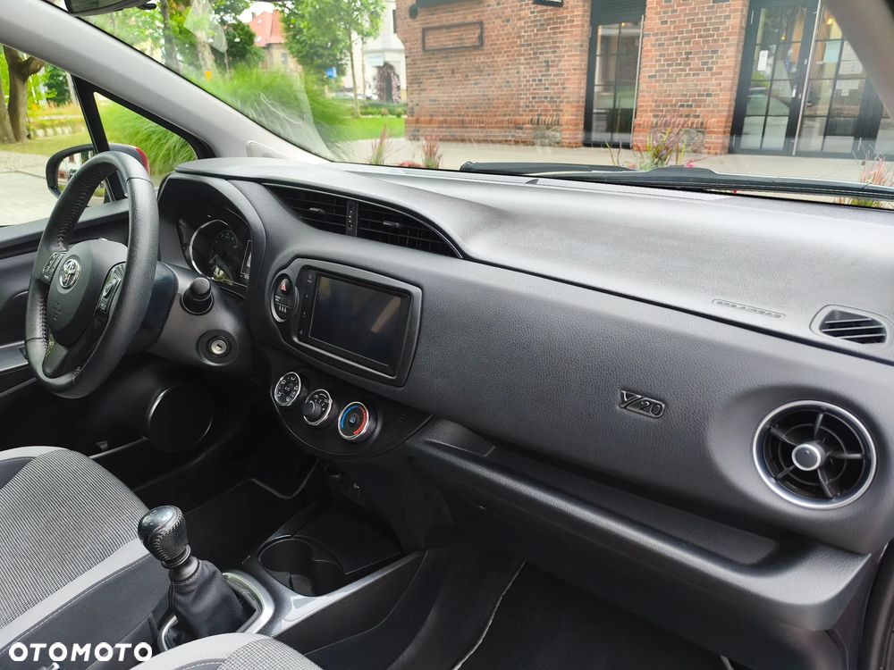 Toyota Yaris 1.5 20th Anniversary - 26