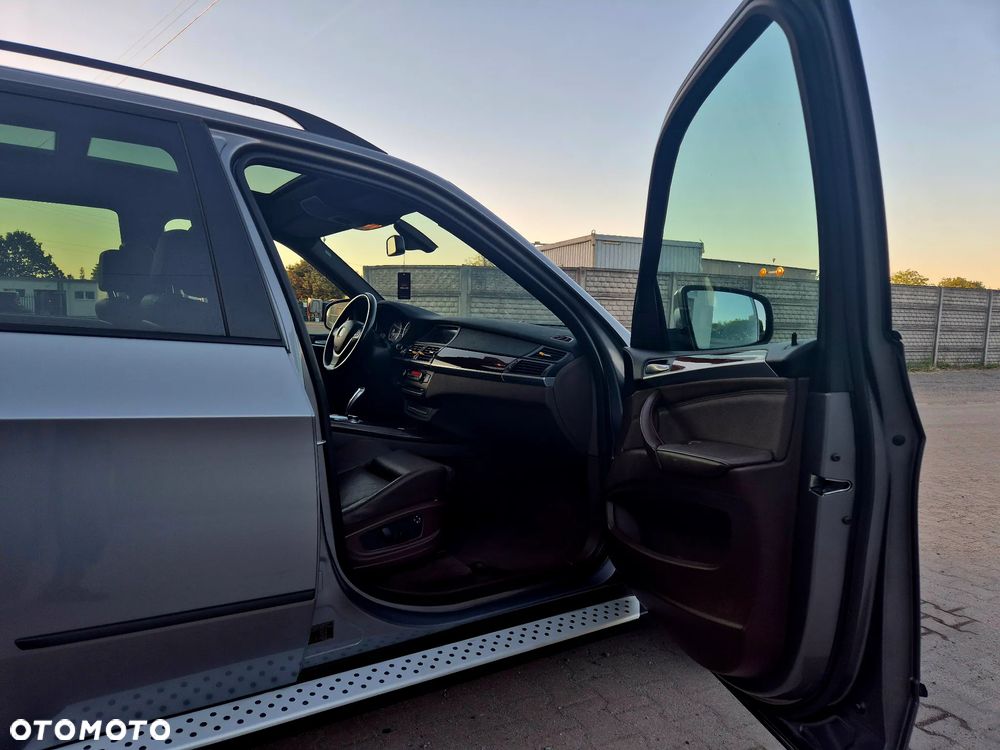 BMW X5 xDrive35d - 24