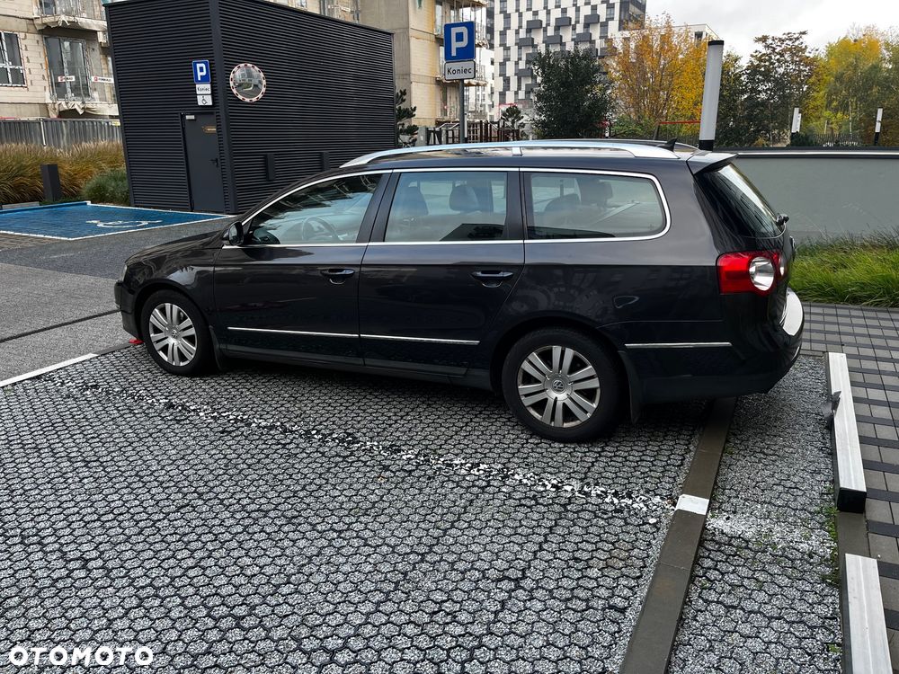 Volkswagen Passat 2.0 TDI DPF Highline - 8