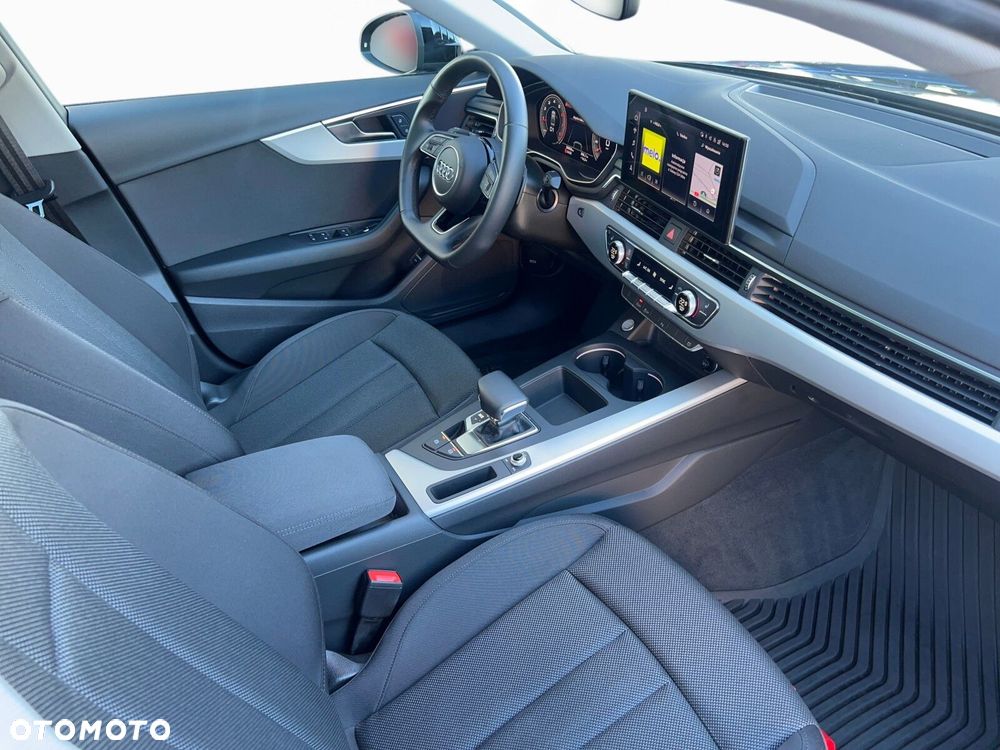 Audi A4 Limousine - 22