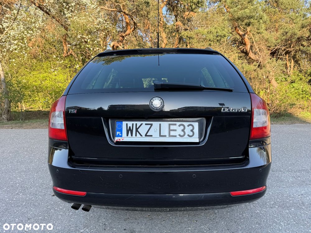 Skoda Octavia 1.8 TSI DSG Laurin & Klement - 6