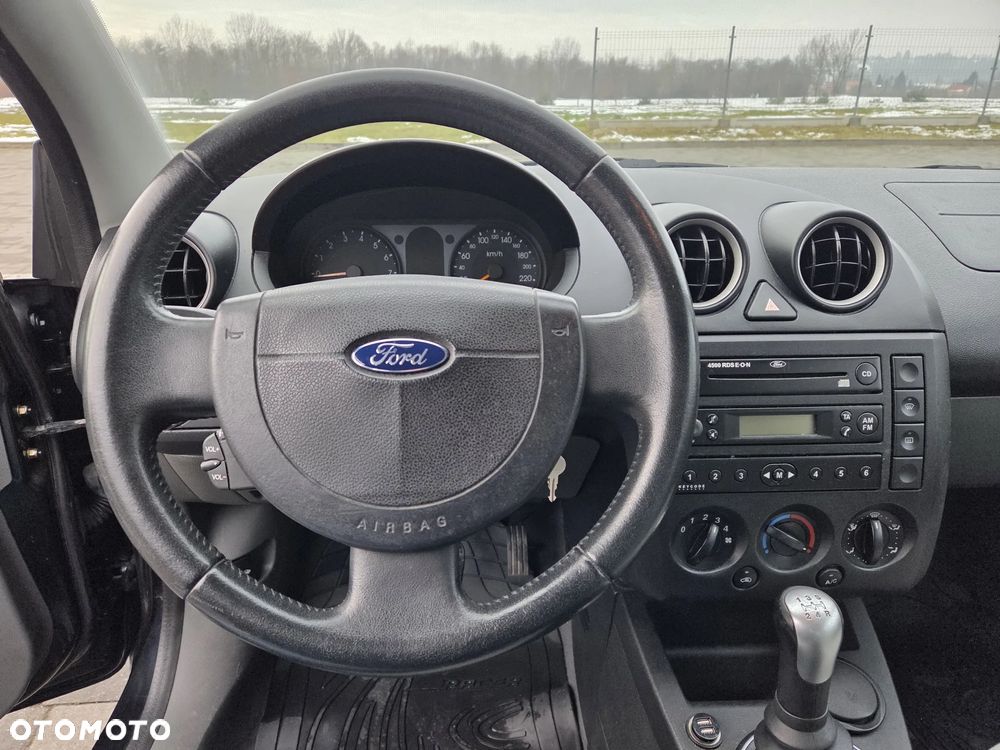 Ford Fiesta 1.4 - 9