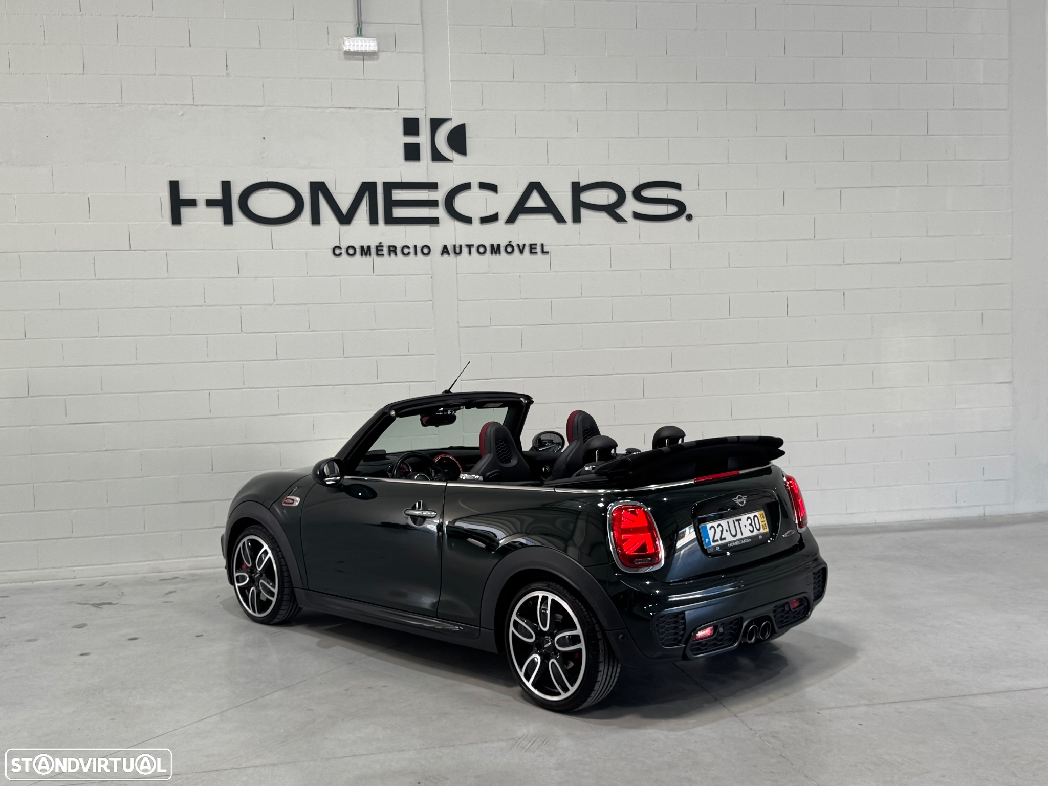 MINI Cabrio John Cooper Works - 23