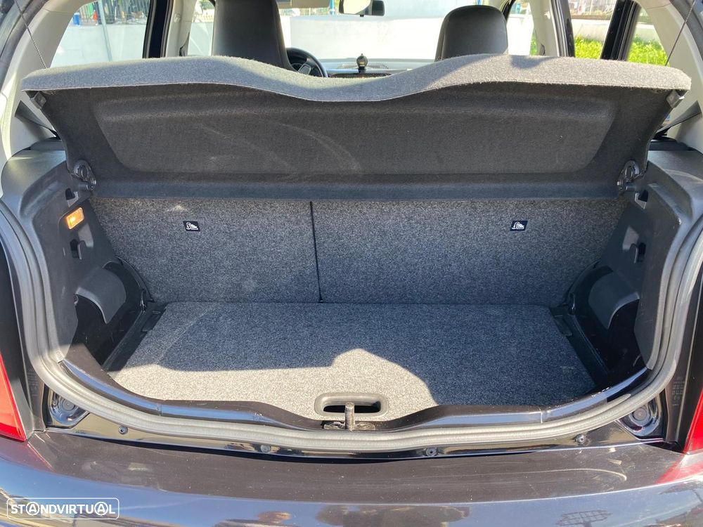 VW Up! 1.0 Move Auto - 14