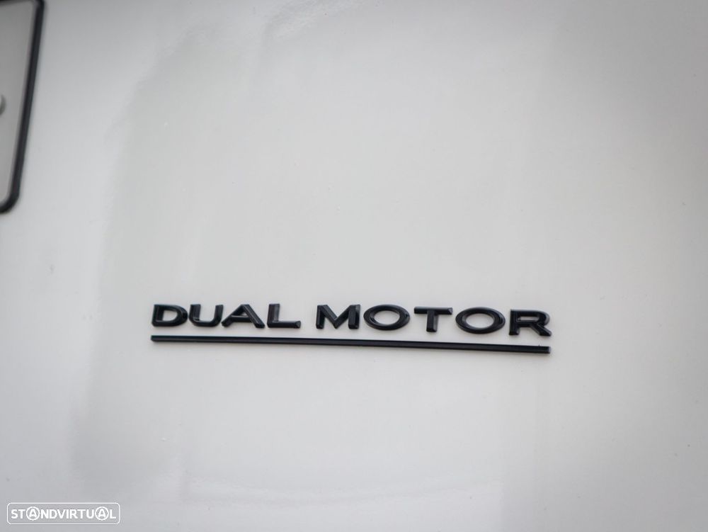 Tesla Model Y Performance Tração Integral - 17