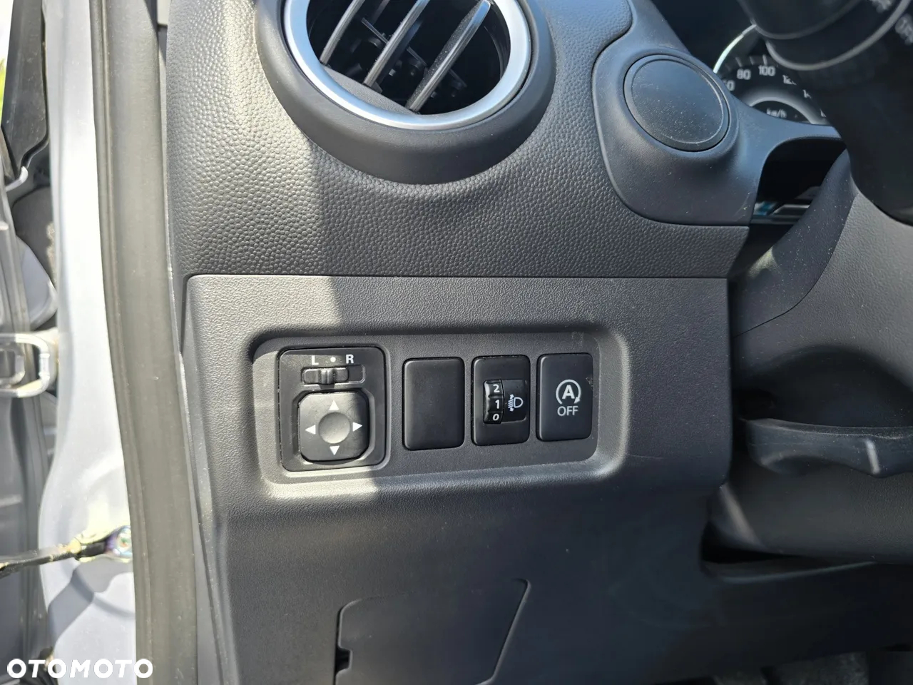 Mitsubishi Space Star 1.2 AS&G Instyle - 15