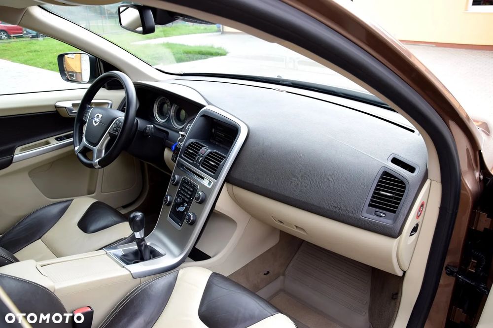 Volvo XC 60 D4 Summum - 13