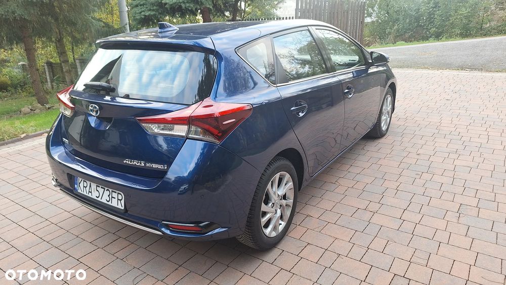 Toyota Auris 1.8 HSD Luna - 10