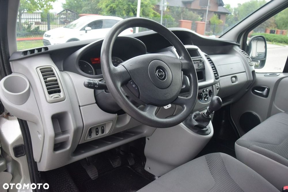Opel Vivaro - 31