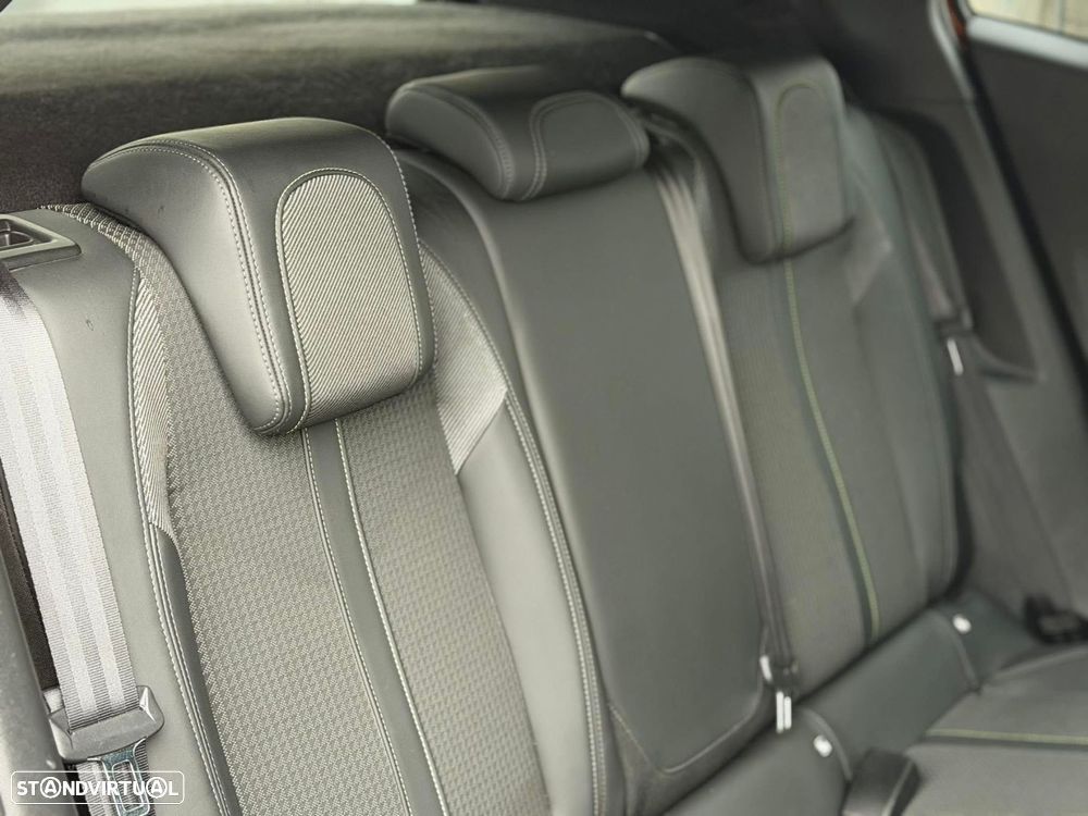 Peugeot 2008 1.5 BlueHDi GT - 10