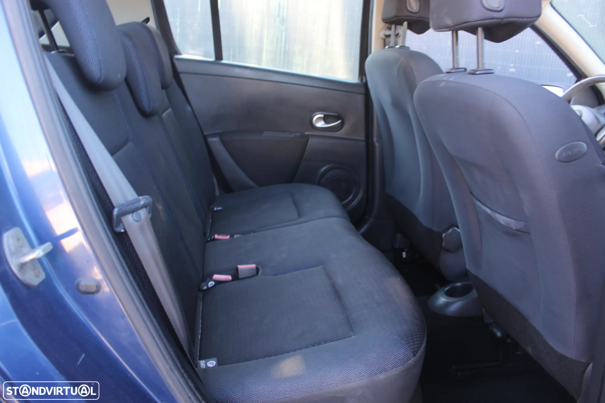 Renault Clio 1.2 16V Dynamique S - 4