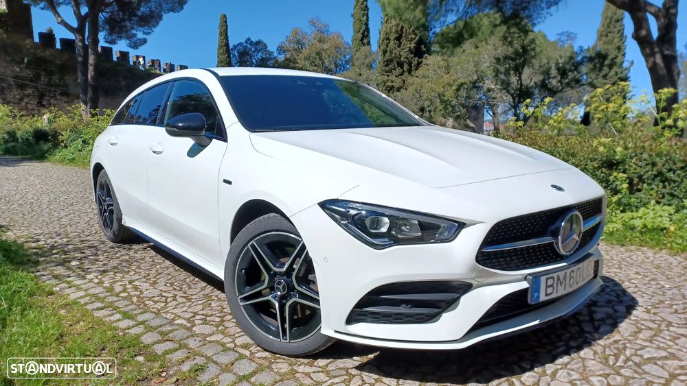 Mercedes-Benz CLA 250 e AMG Line - 2