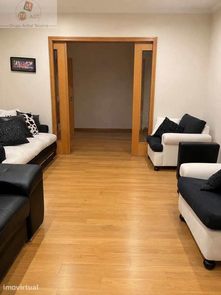 Apartamento T2+1 com 2 suites em Vila Nova de Gaia - Grande imagem: 3/16