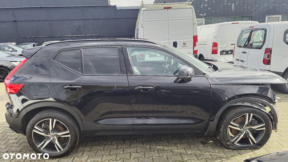 Volvo XC 40 T4 Recharge DKG Essential - 4