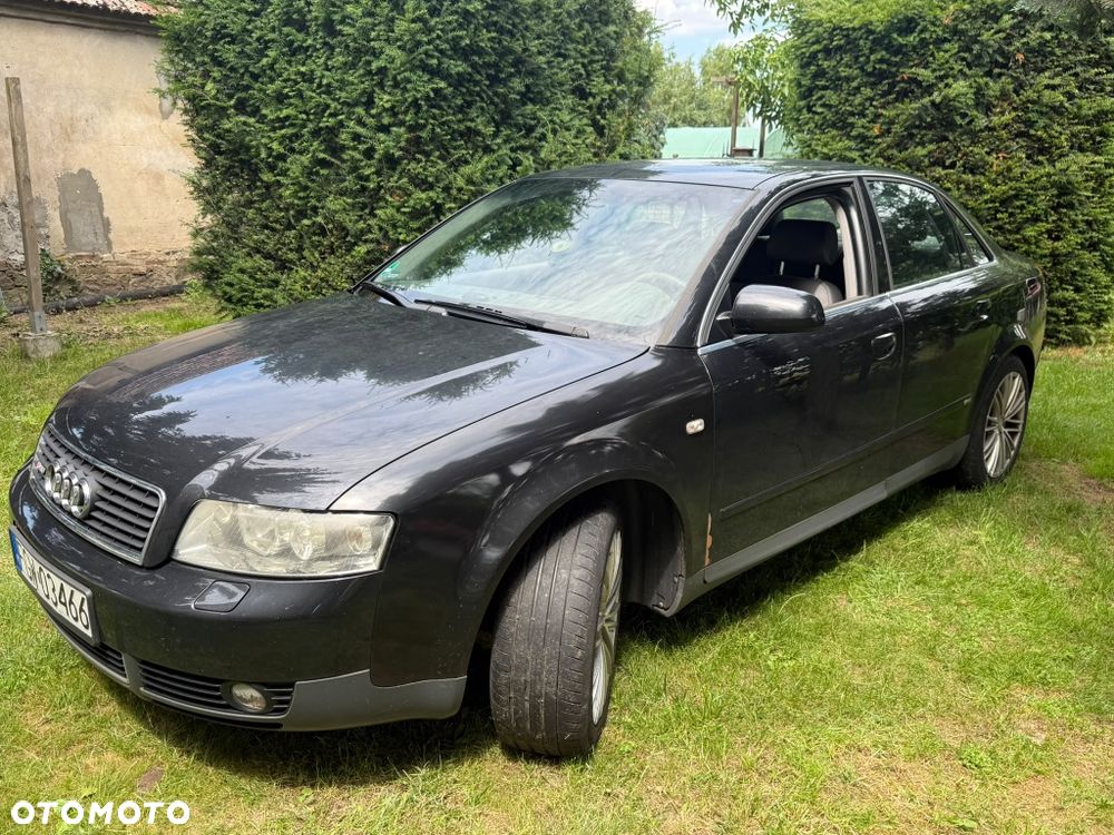 Audi A4 Limousine - 3