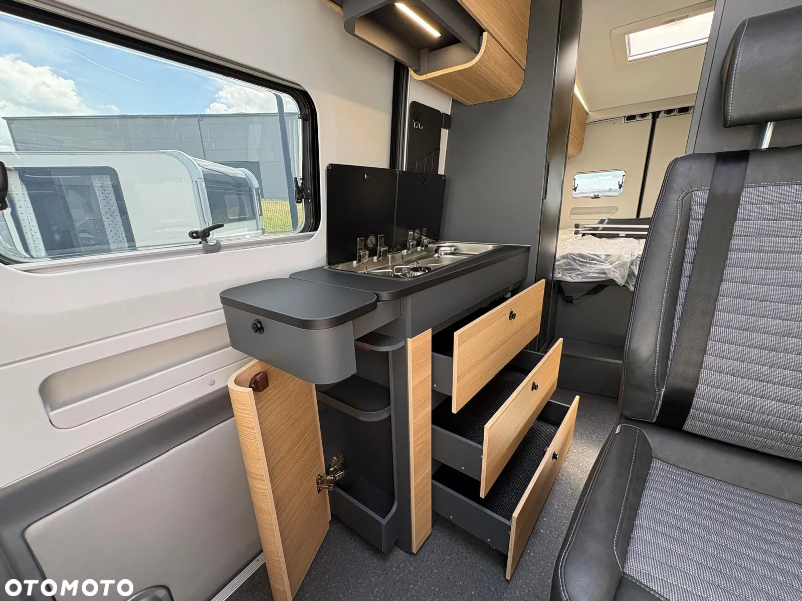 Adria Twin Max 680 SLB - 12