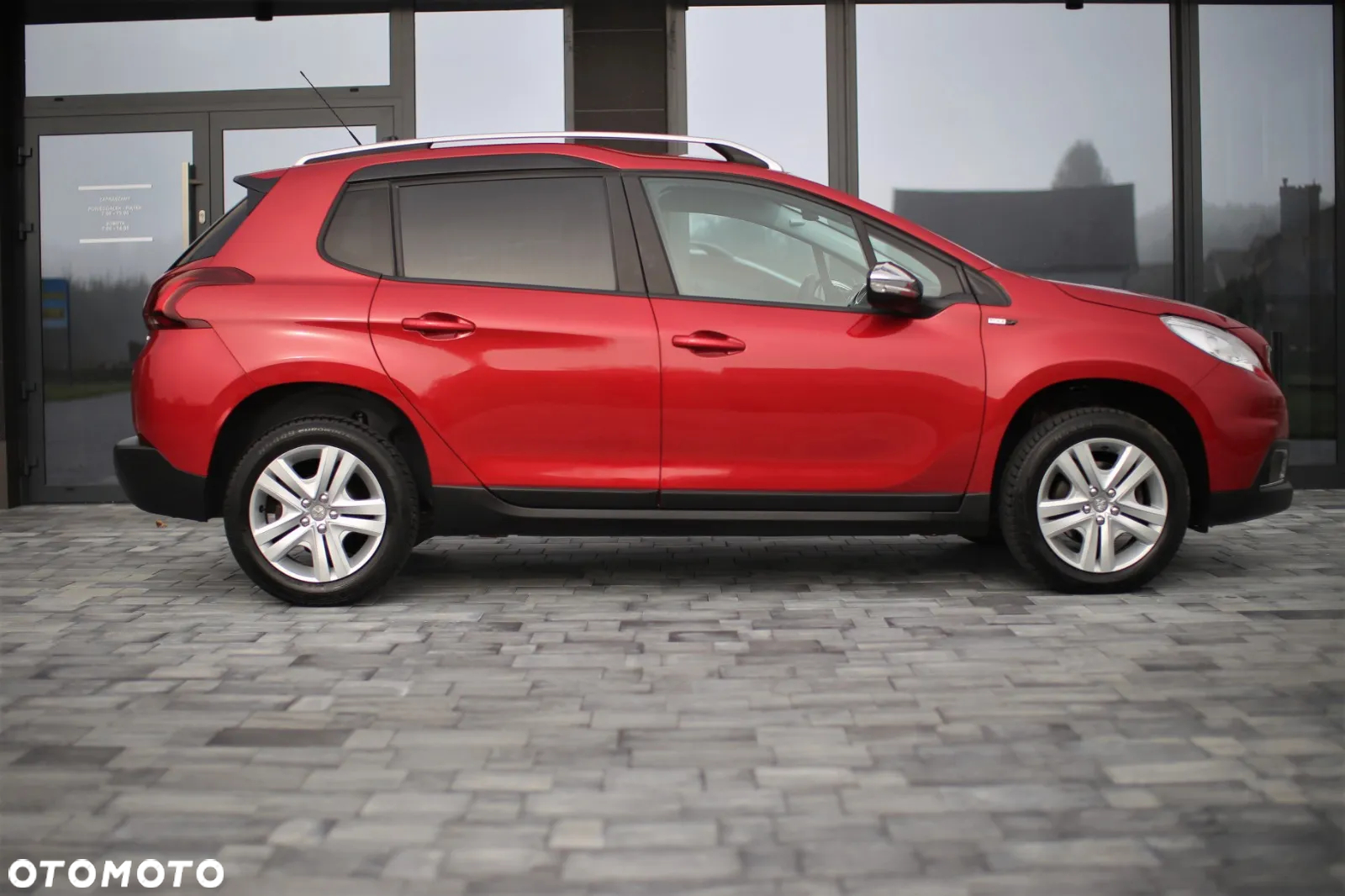 Peugeot 2008 - 3