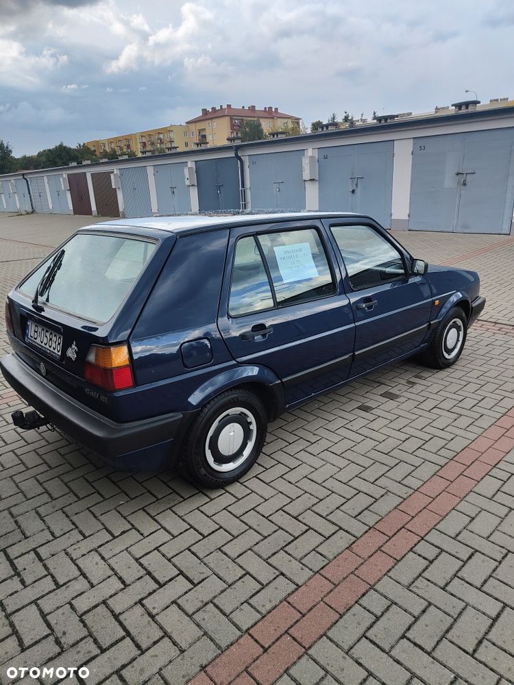 Volkswagen Golf - 5