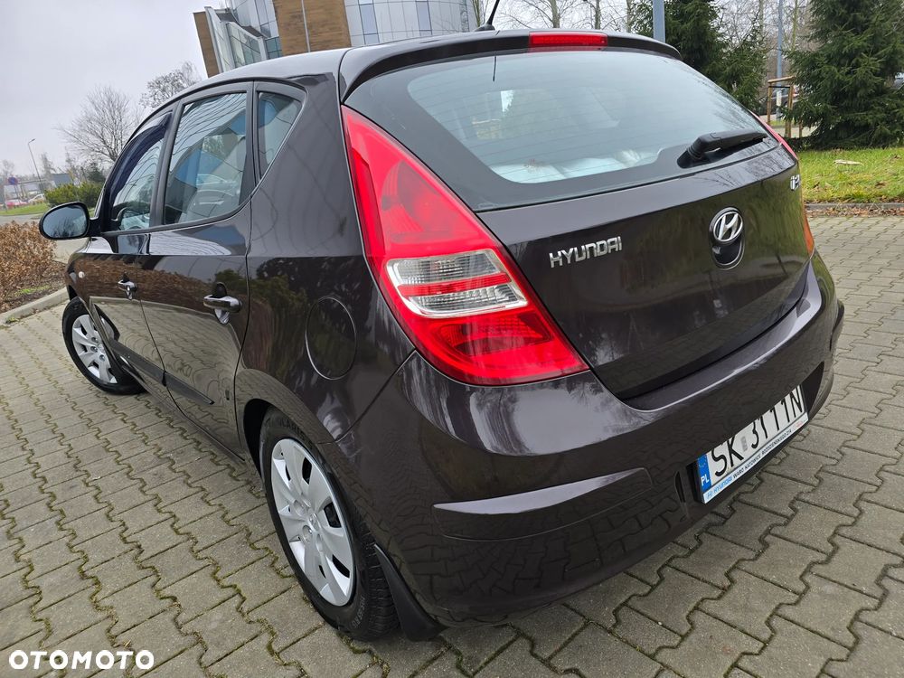 Hyundai i30 1.6 Comfort - 25