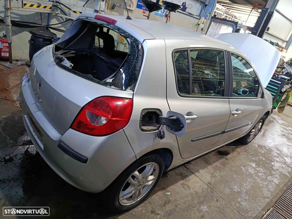 Carro MOT: D4F 706 CXVEL: JH3 176  JH3 128 RENAULT CLIO 3 2006 1.2 75CV 5P CINZA GASOLINA - 1