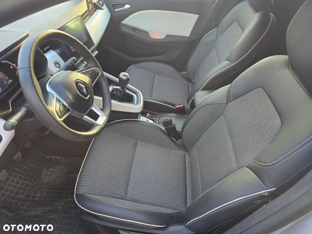 Renault Clio 1.0 TCe Techno - 11