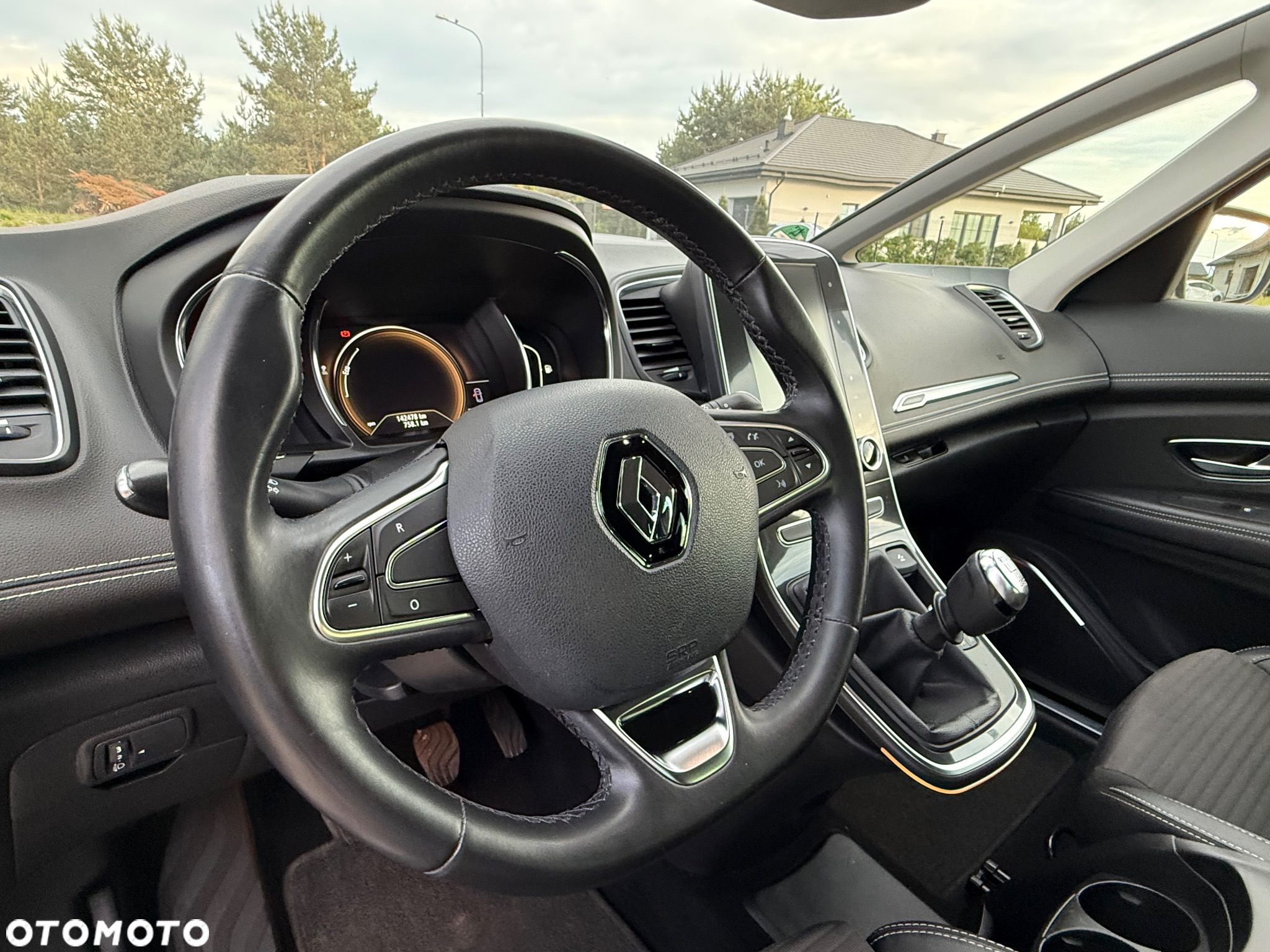 Renault Scenic ENERGY TCe 130 S&S Bose Edition - 26