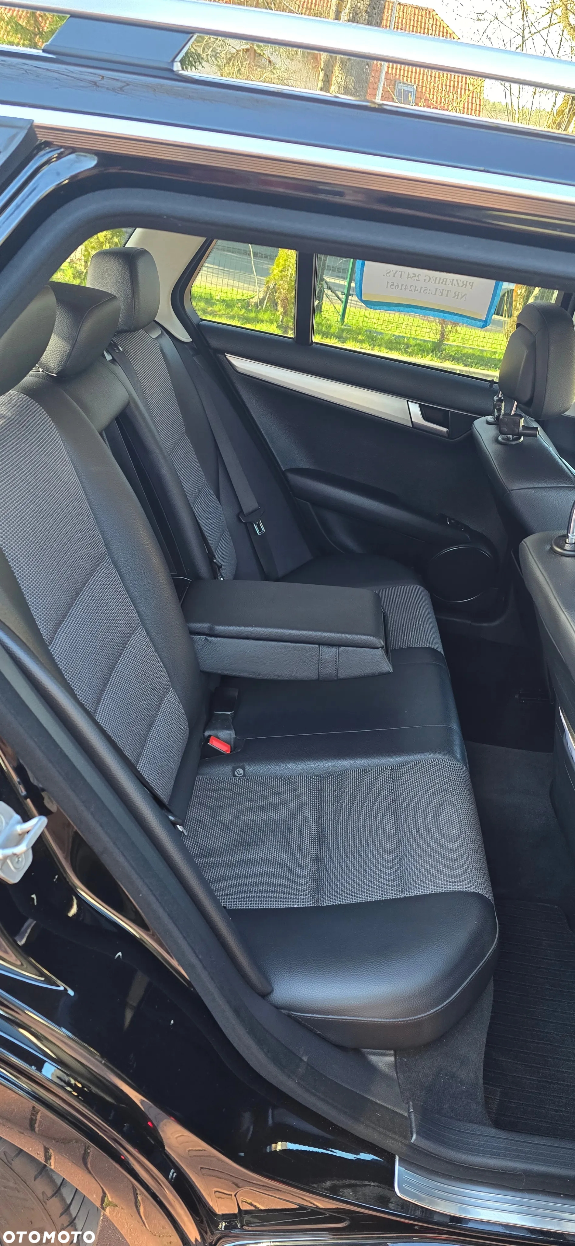 Mercedes-Benz Klasa C 200 CDI BlueEff Avantgarde - 12