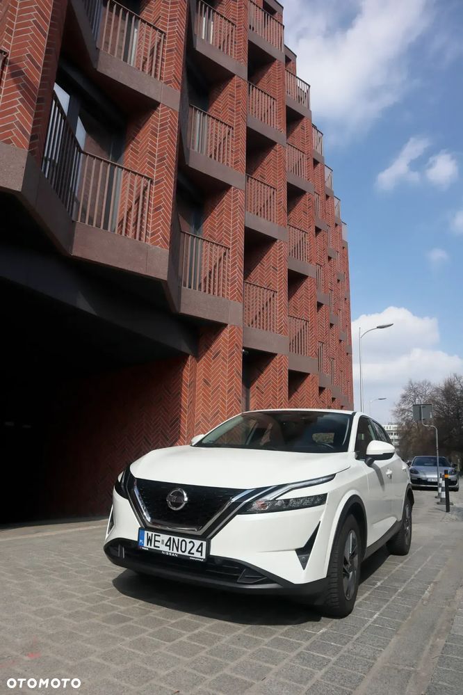 Nissan Qashqai 1.3 DIG-T N-Connecta - 1