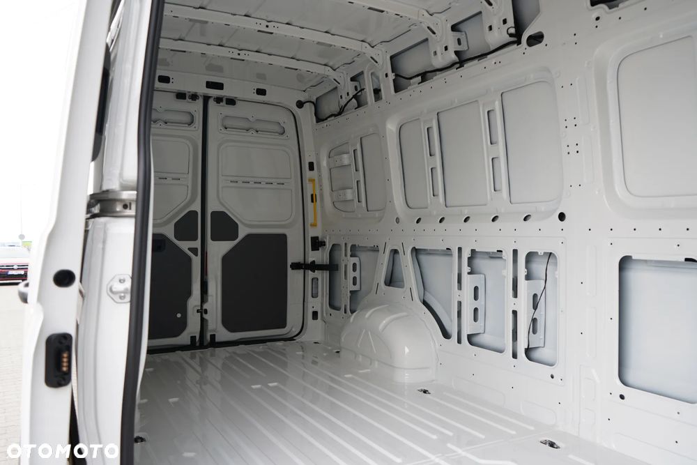 Volkswagen Crafter 35 - 11