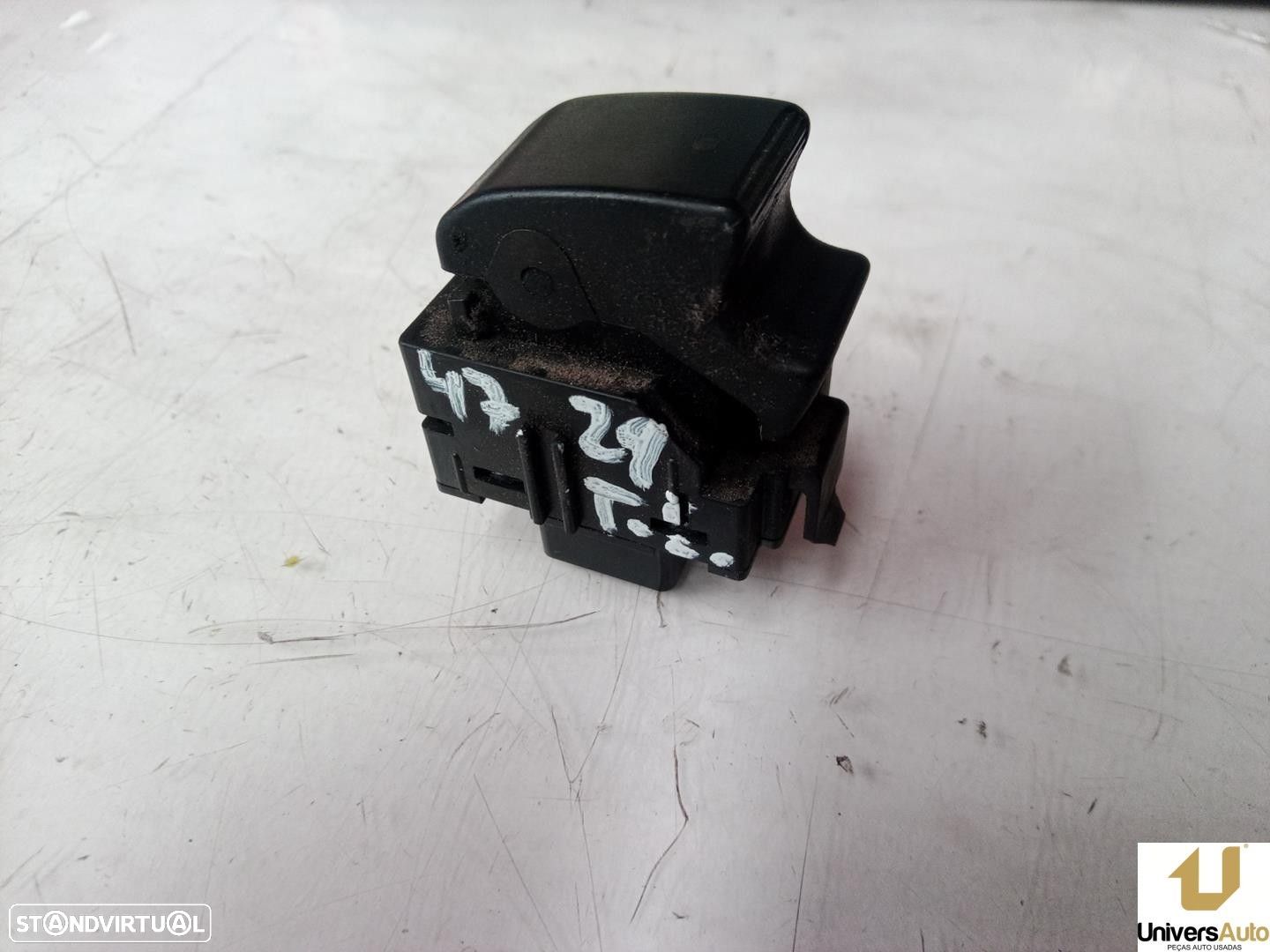 COMANDO ELEVADOR DE VIDRO FRONTAL DIREITO TOYOTA COROLLA 2006 -84810 - 1