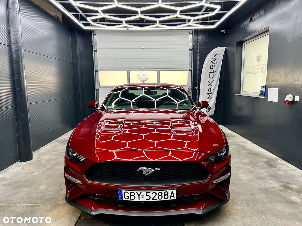 Ford Mustang - 2