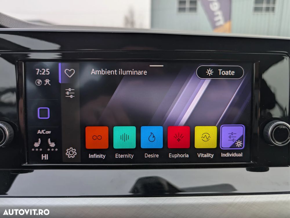 Volkswagen Golf 1.5 TSI ACT Style - 30