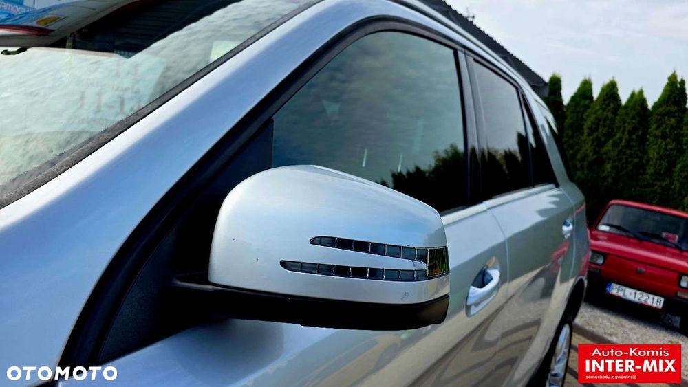 Mercedes-Benz ML - 23