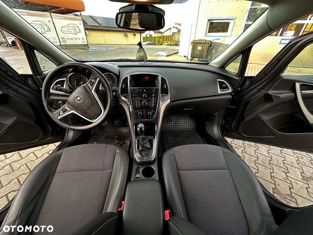 Opel Astra 1.4 Turbo Sports Tourer - 13