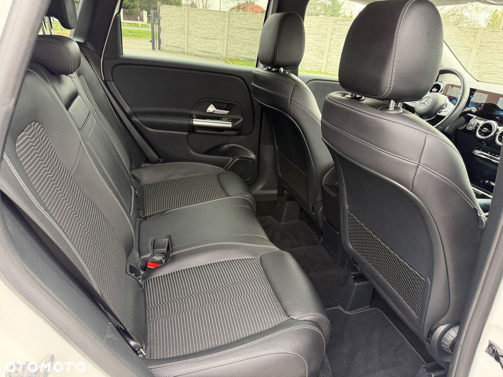 Mercedes-Benz Klasa B 180 7G-DCT Style - 18