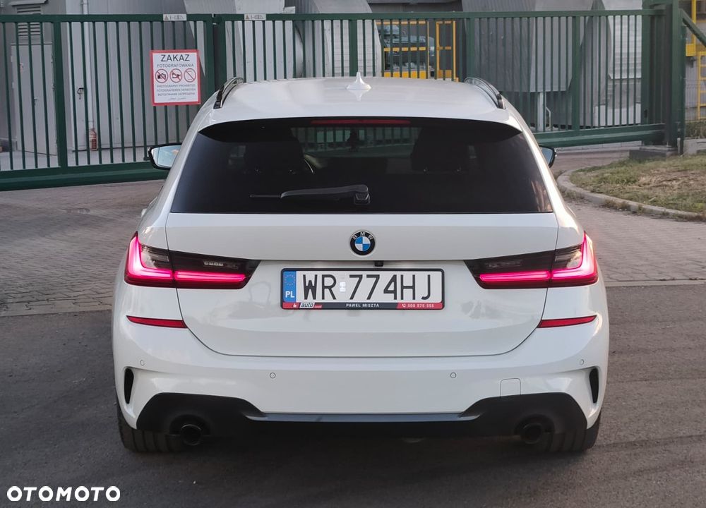 BMW Seria 3 318d M Sport - 13