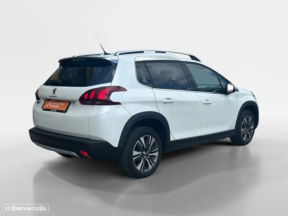 Peugeot 2008 1.2 PureTech Allure - 6