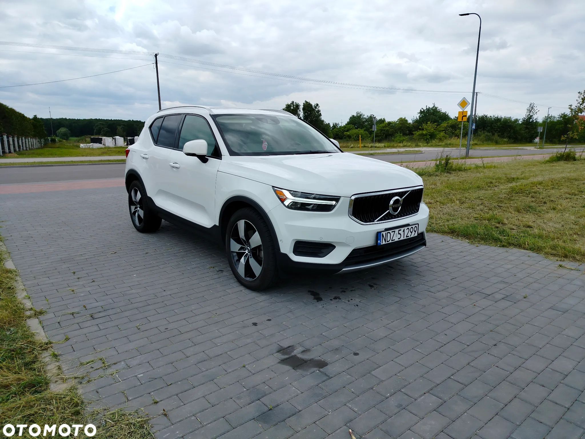 Volvo XC 40 T5 AWD Momentum Pro - 1