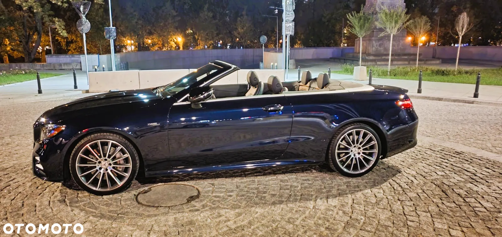 Mercedes-Benz Klasa E AMG 53 Kabriolet 4-Matic+ 9G-TRONIC - 13