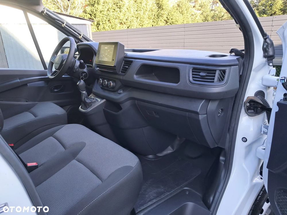 Renault Trafic - 11