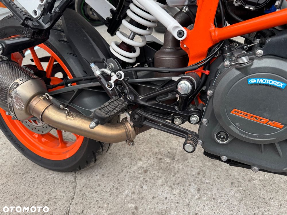 KTM Duke - 13