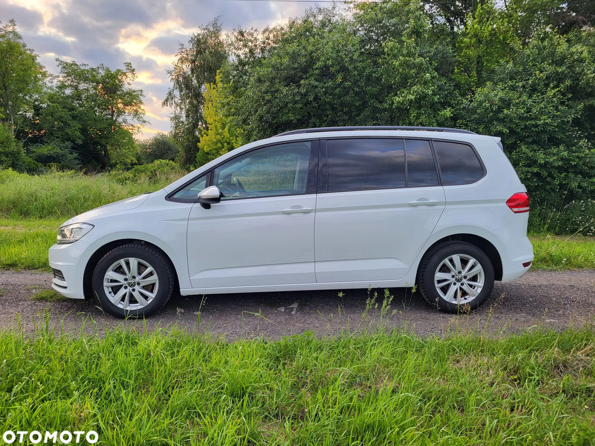 Volkswagen Touran 2.0 TDI BMT SCR Comfortline - 19