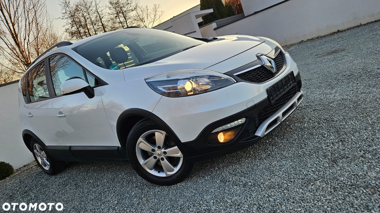 Renault Scenic ENERGY TCe 115 S&S Xmod Paris - 5