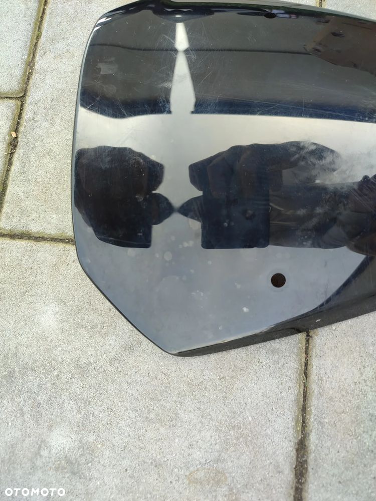 Szyba, szybka, owiewka przód Suzuki GSR 750 - 2