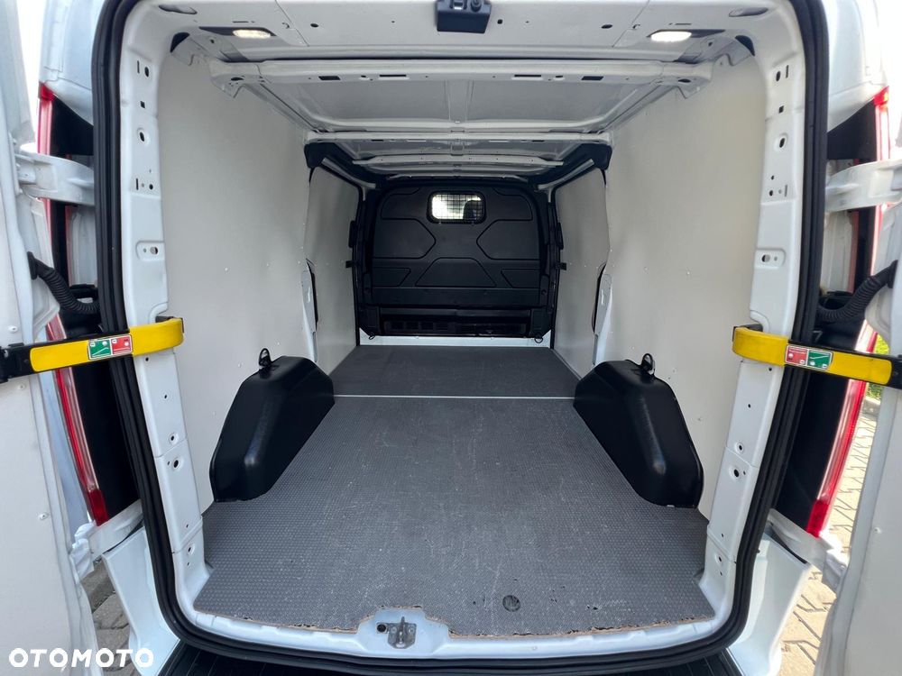Ford TRANSIT CUSTOM 2,0 TDCI 130KM L1 AUTOMAT BI-XENON - 22